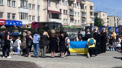 На Львівщині попрощалися із пілотом гелікоптера