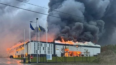 У Львові горить індустріальний парк