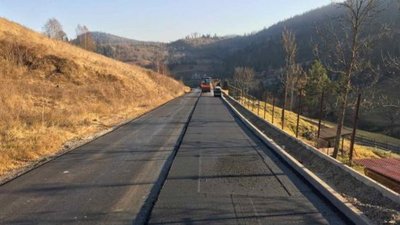 На Стрийщині завершують ремонт дороги Завадка - Козьова