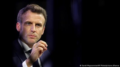 Макрон не погодився з Байденом, який назвав Путіна "м’ясником"