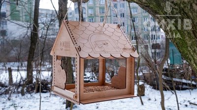 Львів’яни похвалилися атмосферними годівничками для птахів (ФОТО)