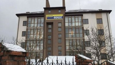 У Львові суд постановив знести незаконний 5-й поверх будинку на Варшавській