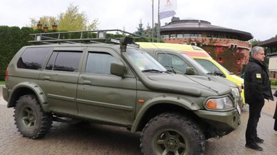 Львівщина передала на фронт ще 33 автомобілі (ФОТО)
