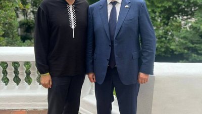 Садовий забив на проблеми львівʼян і поїхав у Лондон