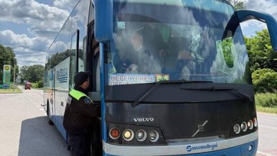 На Львівщині змінили напрямок руху автобусів нерегулярних перевезень