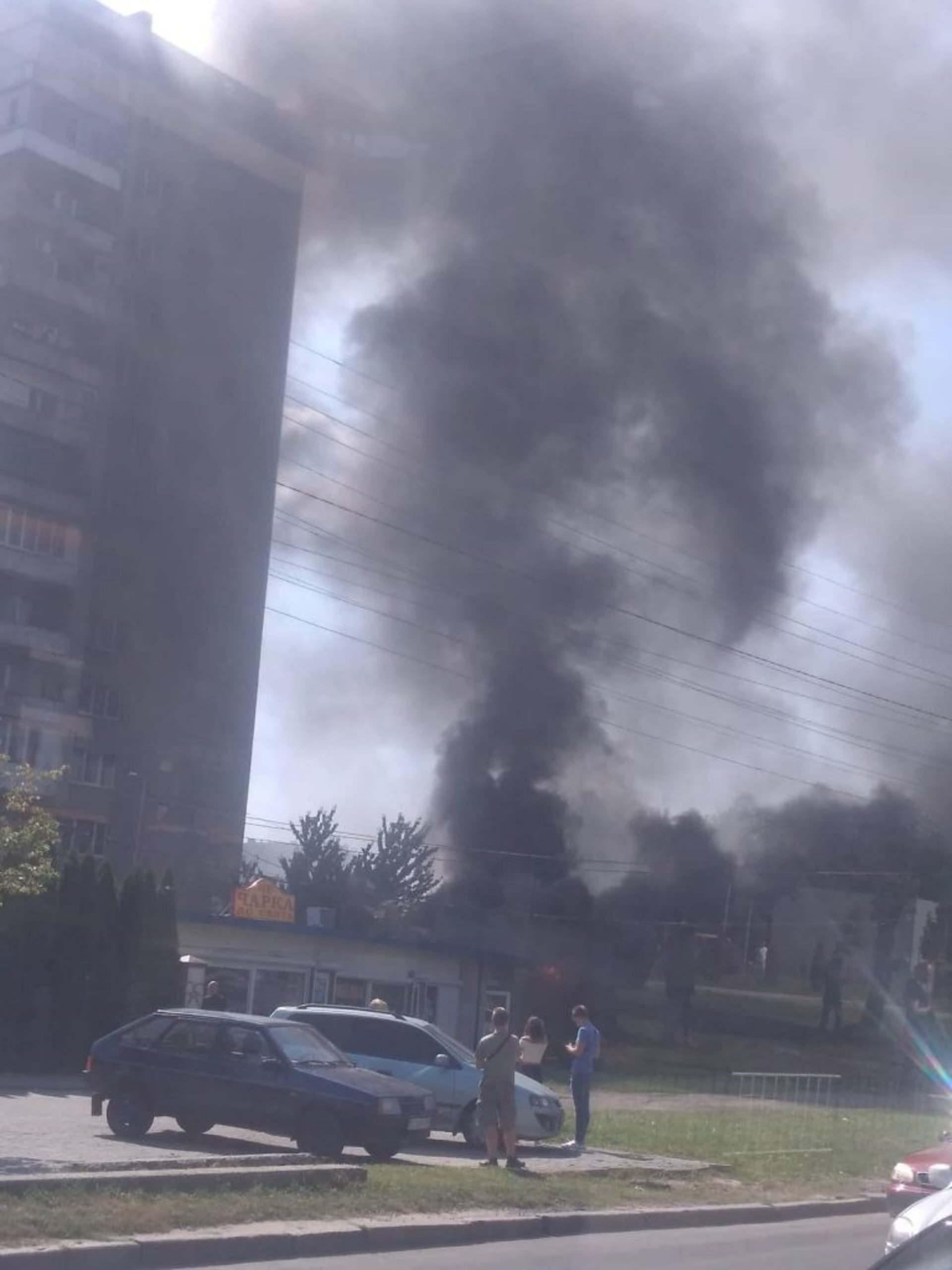 У Львові горить магазин. Фото - Четверта студія