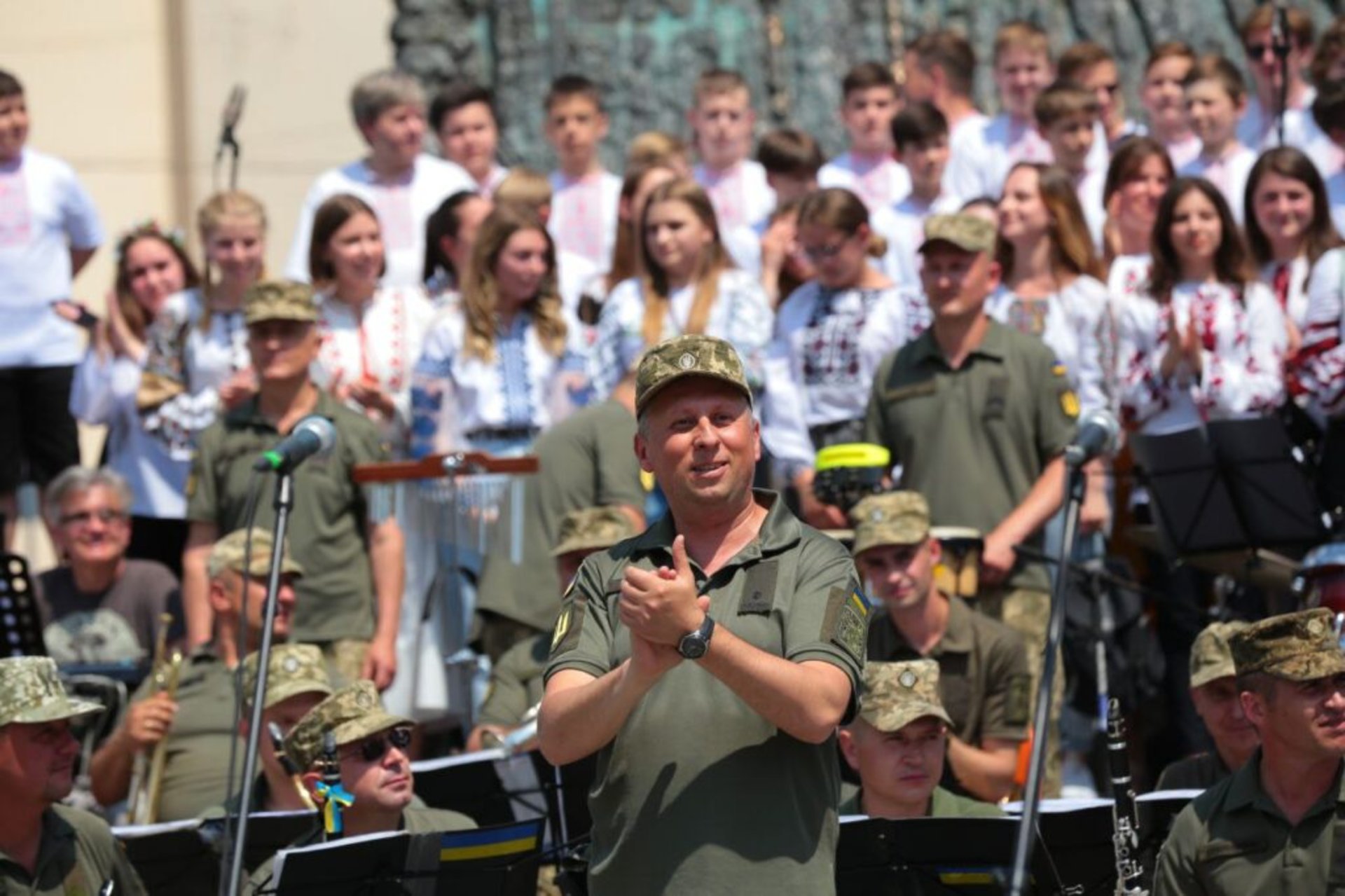 У Львові встановили рекорд із виконання пісні "Ой у лузі червона калина", фото Максима Козицького