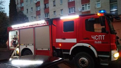 У Конопниці горить особняк (ВІДЕО)