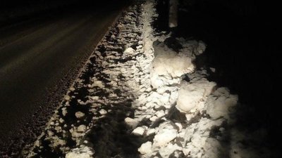 Дорога біля Львова погрузла у темряві (ФОТО, ВІДЕО)