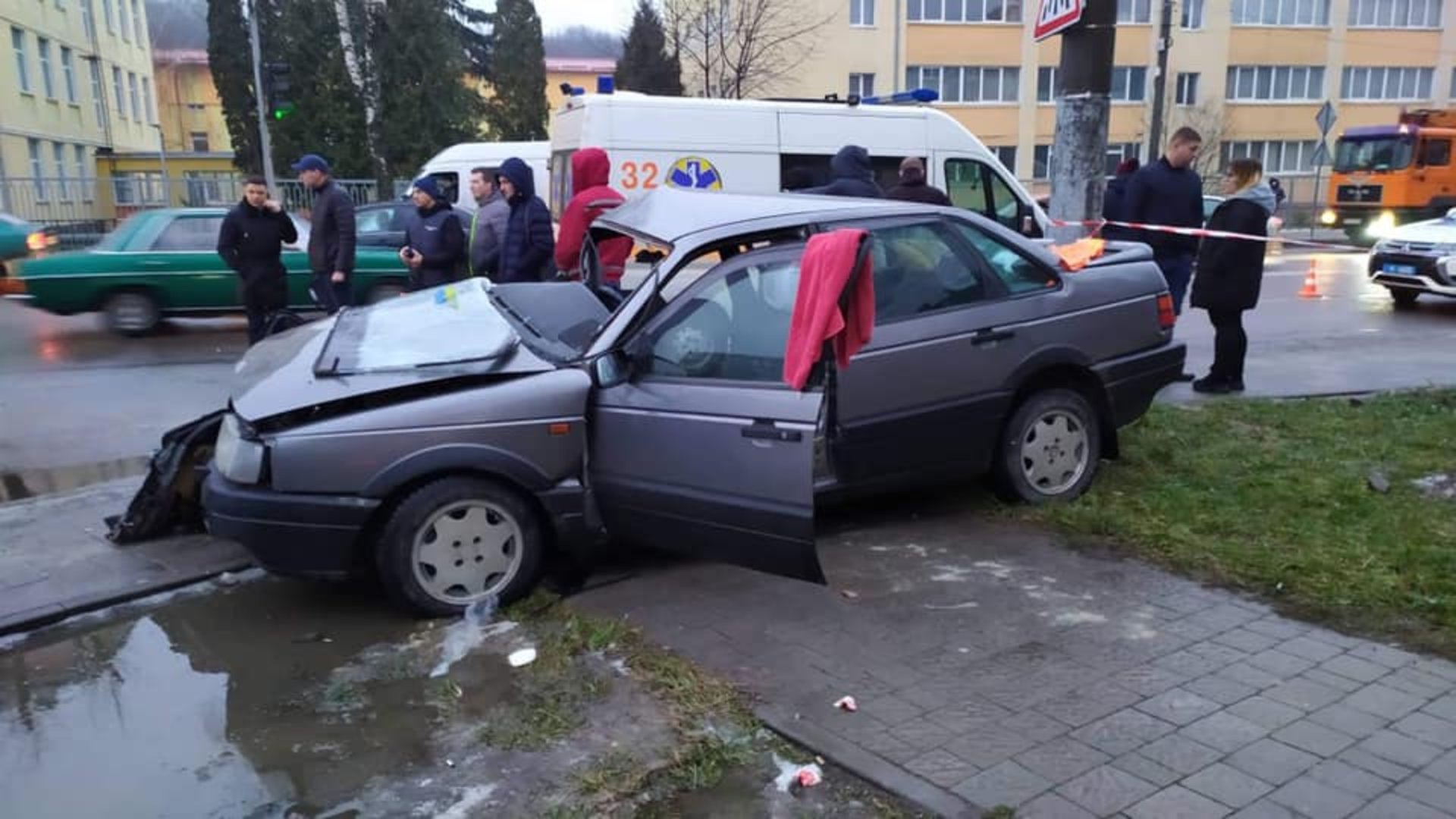 У Львові у аварії загинула трирічна дитина. Фото Варта-1