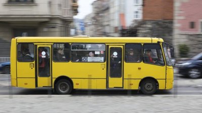 У Львові 7% пасажирів оплачують за проїзд готівкою