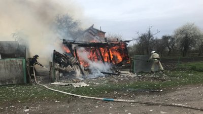 На Радехівщині горіла стайня з худобою: загинула корова,  свиней врятували