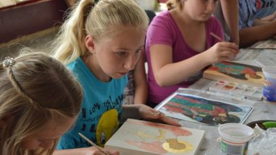 У Львові діти малюватимуть ікони, щоб зібрати кошти для бійців
