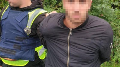 Двоє мешканців Закарпаття ввечері напали на пенсіонерку у львівському парку