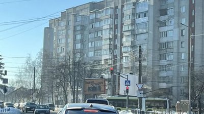 У Львові на перехресті просять перелаштувати світлофор