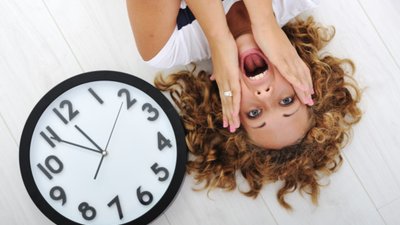 У Львові невідомий вигнав на вулицю всіх відвідувачів перукарні