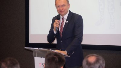 Учасники АТО вимагають від Садового змінити риторику на Безпековому форумі у Львові