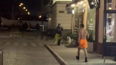 У центрі Львова при -7 прогулявся оголений чоловік