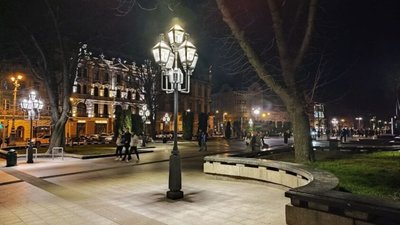 У Львові на площі Ринок відремонтують ліхтарі