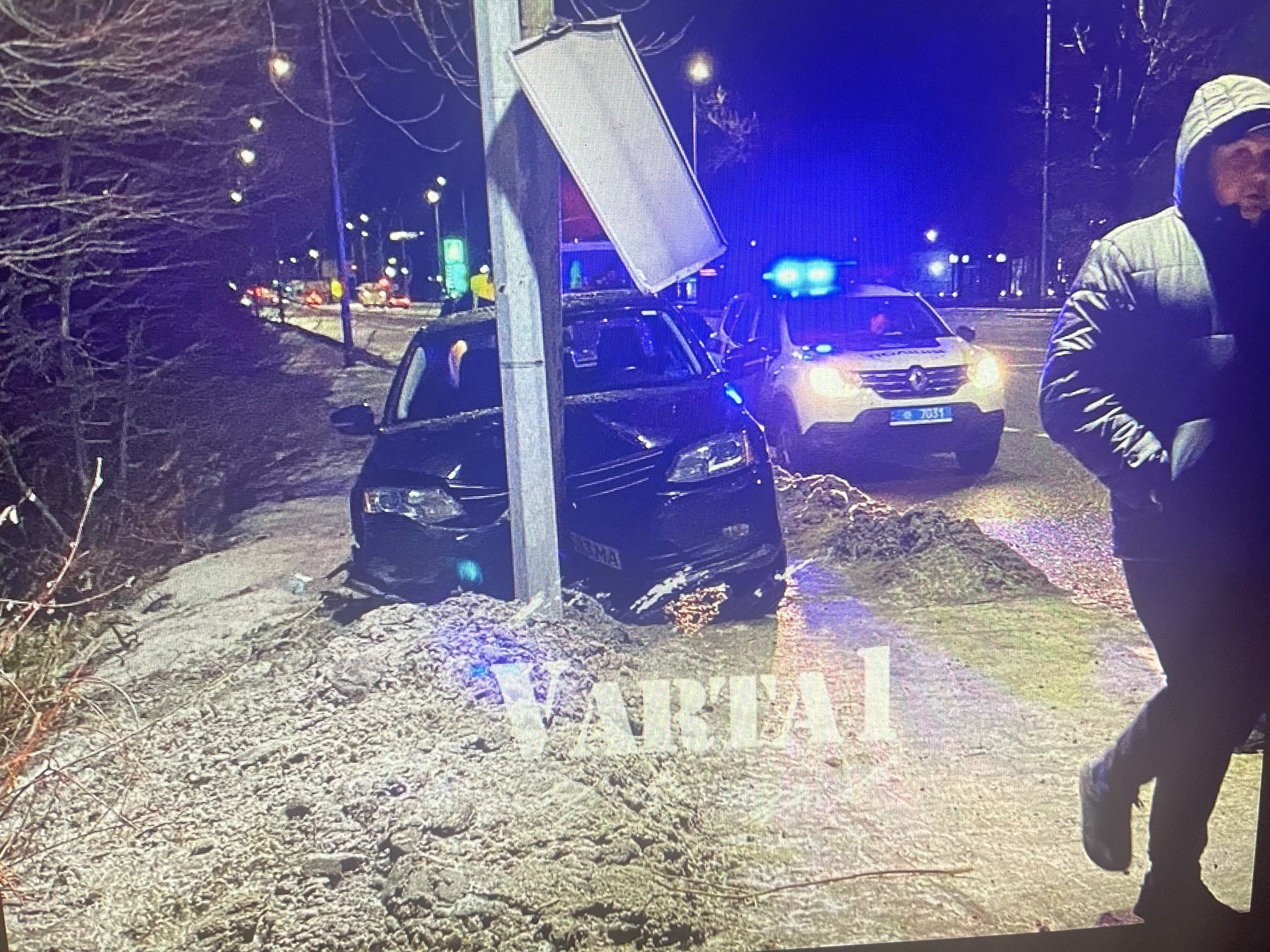 У Львові маршрутка не розминулись із автомобілем