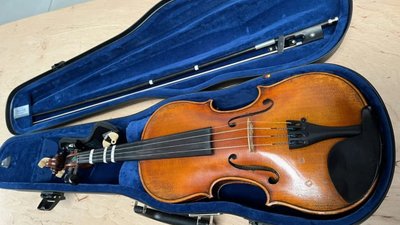 На кордоні з Польщею виявили скрипку XVIII століття