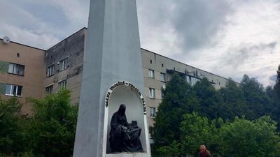 На Львівщині замість подачі гарячої води обіцяють відновити пам’ятник УПА
