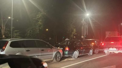 У Львові ввечері не розминулись три автомобілі (ФОТО)