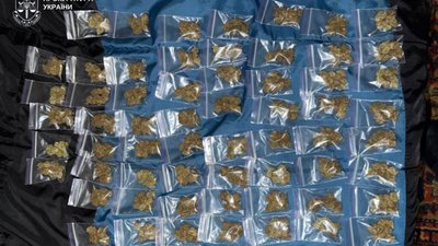 У Львові 52-річний чоловік продавав наркотики