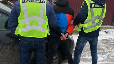 У Радехові 22-річний чоловік розповсюджував психотропні речовини