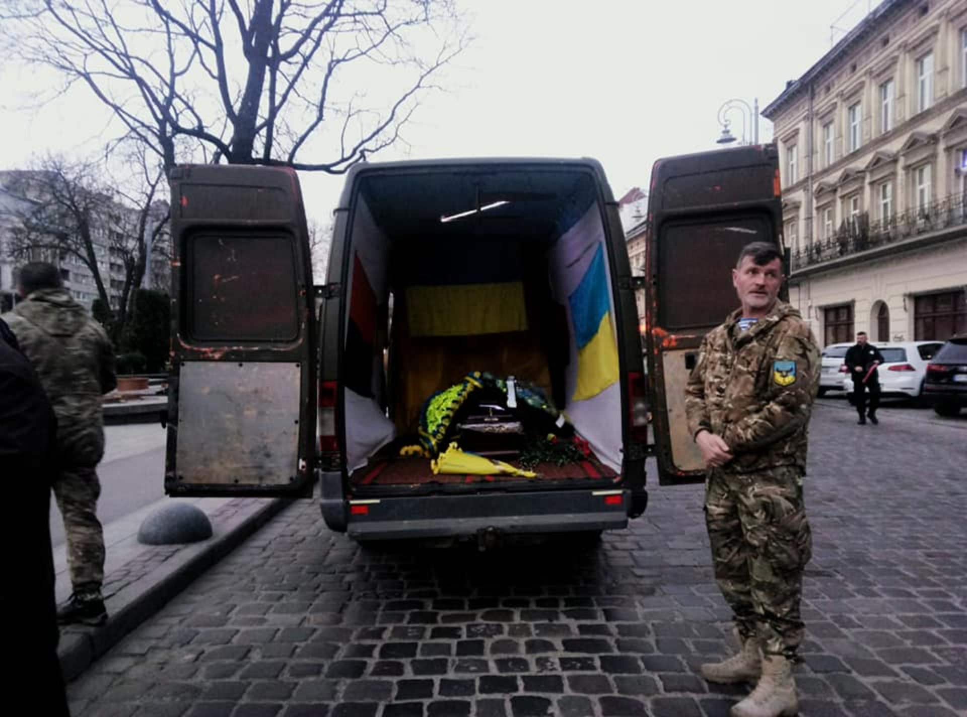 На Львівщині поховали Героя-добровольця. Фото Правий сектор Львівщини
