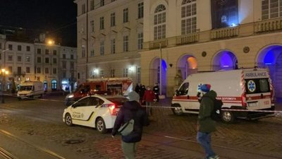 Об‘єкт, схожий на гранату, який знайшли Львівській міськраді, виявився муляжем