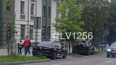 У Львові водії продовжують знімати номерні знаки під час паркування