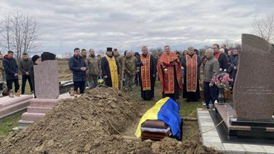Ралівка провела в останню дорогу захисника України (ФОТО)