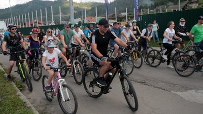 У Славсько тривають перші веловихідні (ФОТО, ВІДЕО)