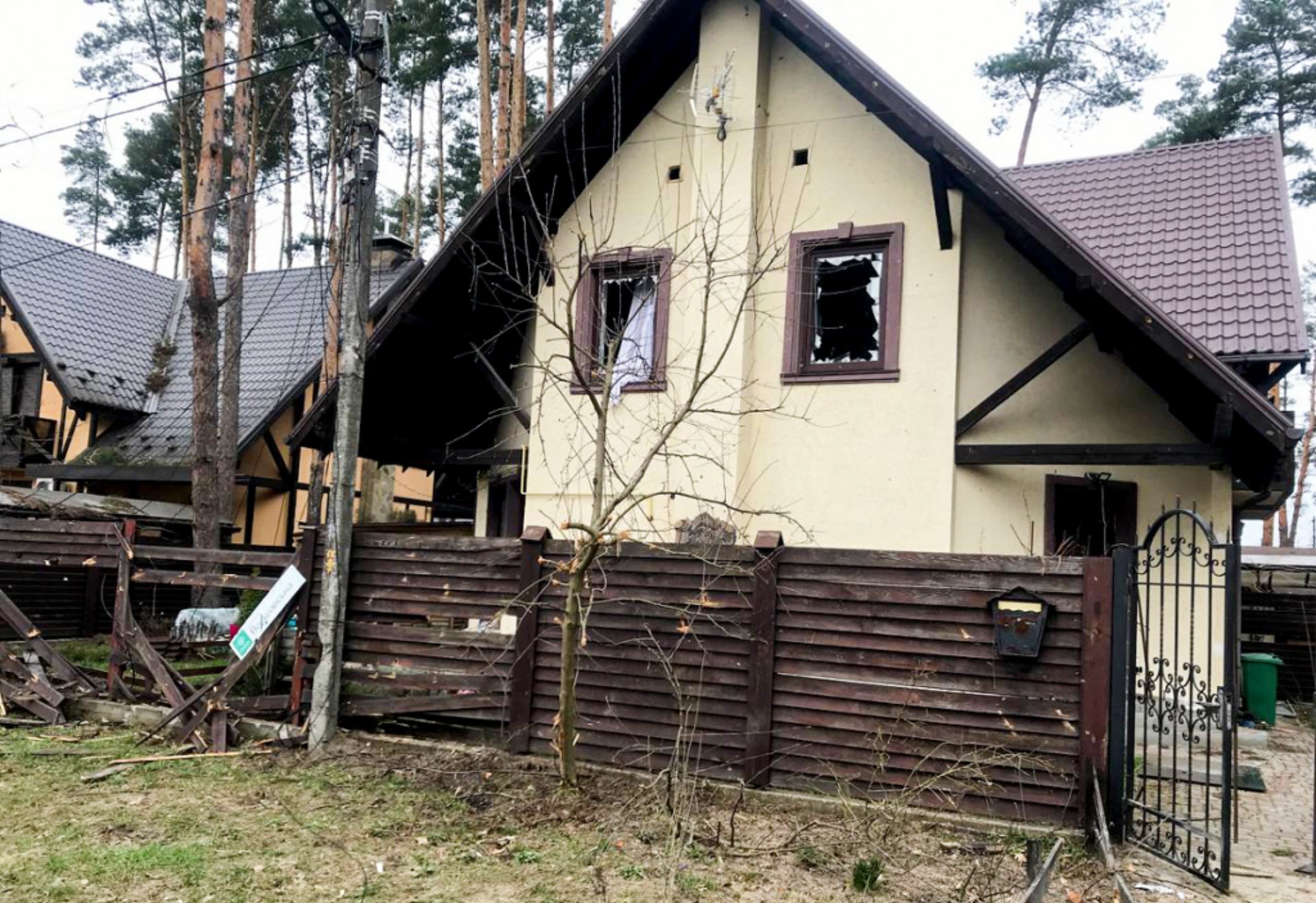 В Ірпіні зруйнували будинок української телеведучої
