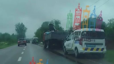 На Львівщині не розминулись чотири автомобілі (ВІДЕО)