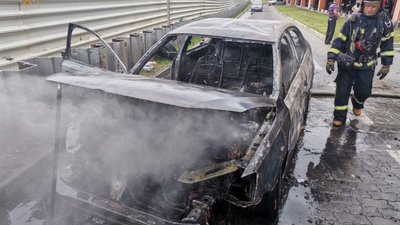 У Сокільниках згорів автомобіль (ФОТО, ВІДЕО)