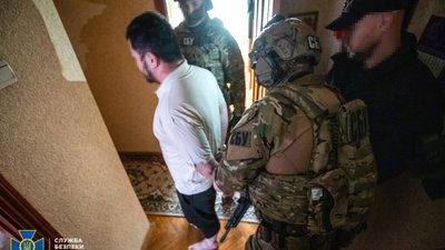 СБУ заблокувала канал контрабанди бурштину до країн Близького Сходу та Східної Азії (ФОТО, ВІДЕО)