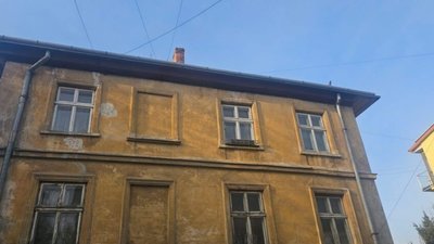 У Львові руйнується будинок