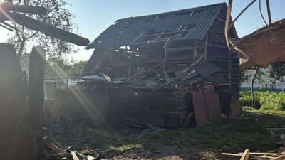 Мер Івано-Франківська показав наслідки атаки РФ в одному з сіл громади