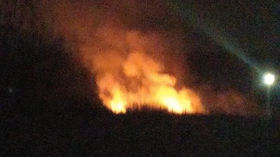 У Зимній Воді горить сухостій (ФОТО)