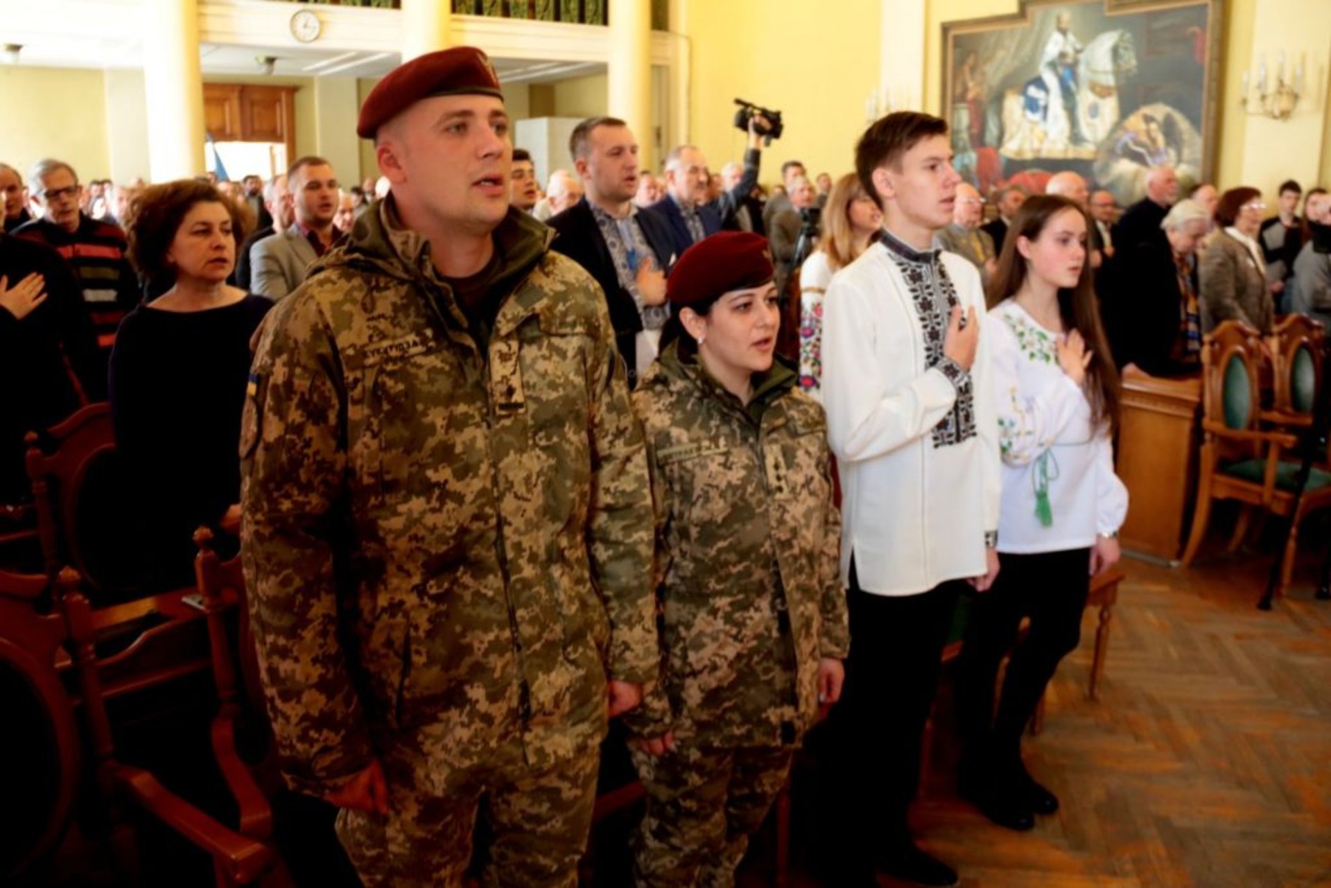 Відзначення 29-тої річниці підняття синьо-жовтого стягу над Ратушею. Фото 4sudio