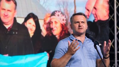 Синютка бере під опіку Жовківський район