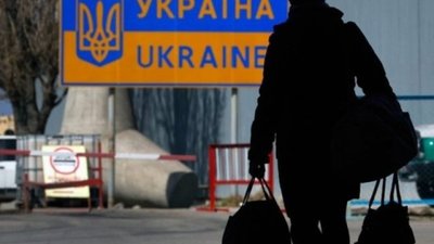 З Польщі в Україну через спалах COVID-19 повернулися понад 100 тисяч заробітчан