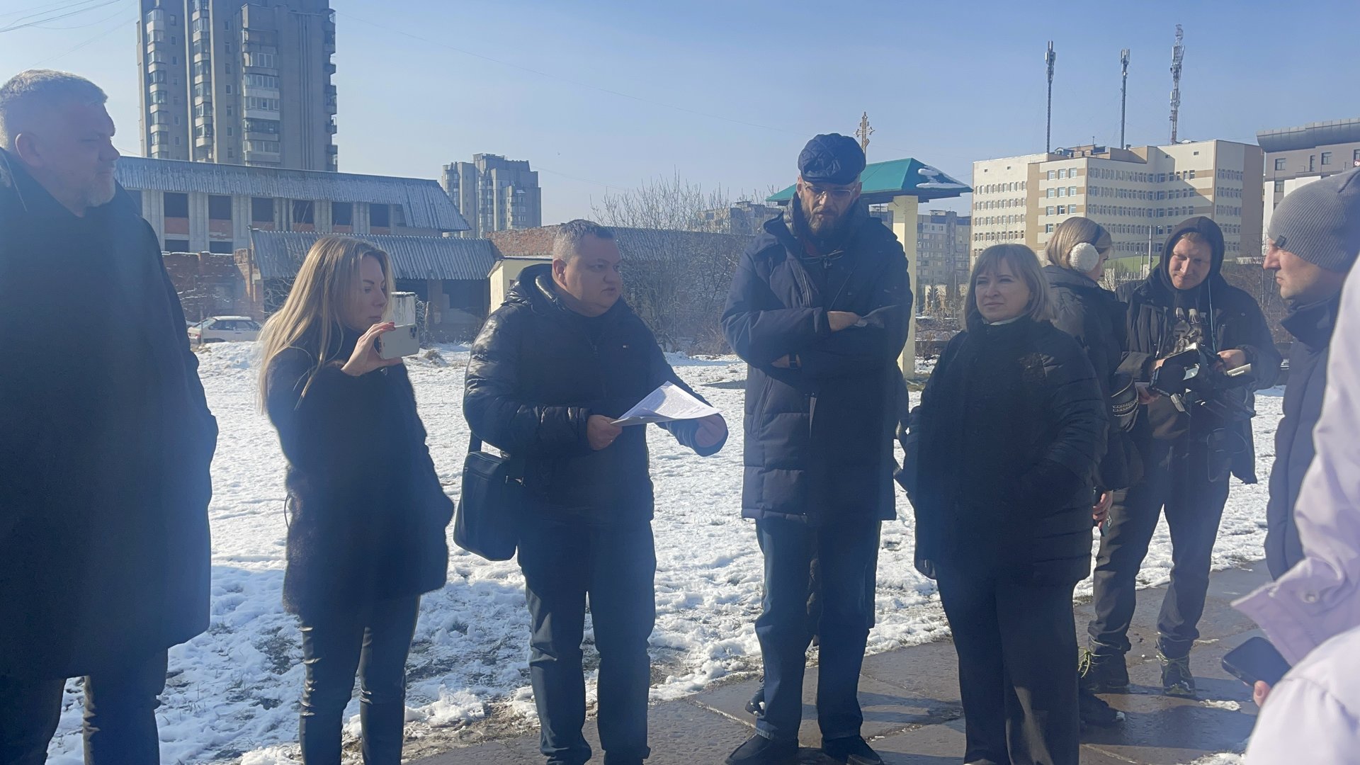 Виїзне засідання комісії на Сихові, фото Четверта студія