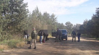 На Львівщині при спробі нелегального перетину кордону затримали дітей з Туреччини