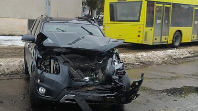 У Львові у скандальній аварії травмувалось семеро осіб (ФОТО, ВІДЕО)