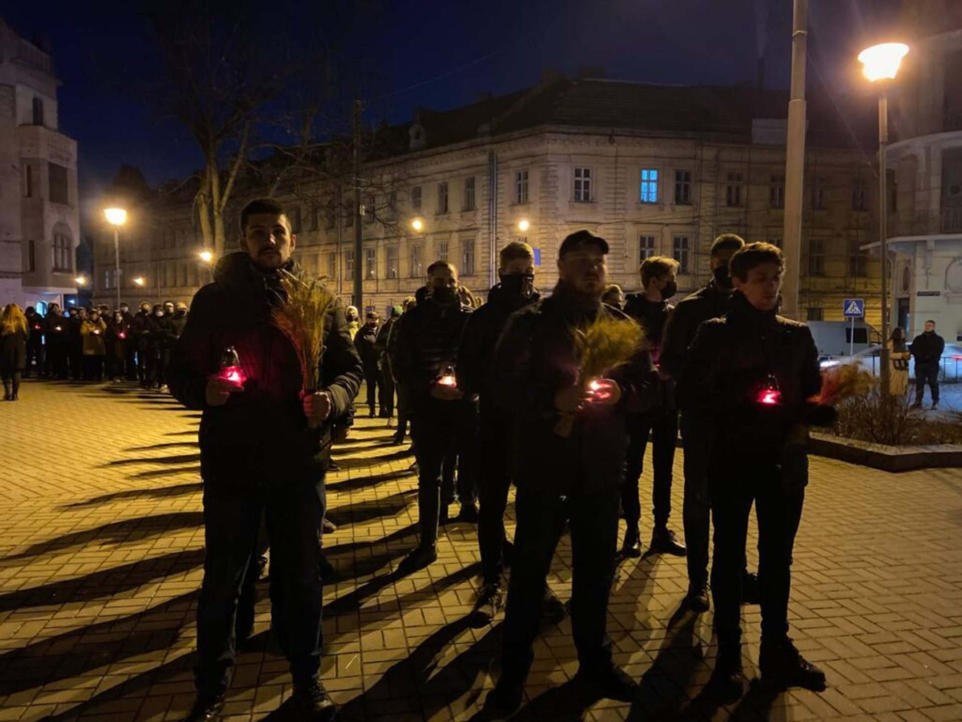 У Львові відбулась мовчазна хода у пам’ять про жертв Голодомору, фото Нацкорпусу