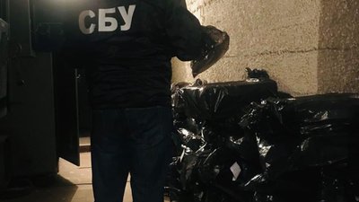 На кордоні з Польщею чоловік побив працівника СБУ