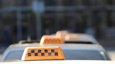 У Львові вночі працюватимуть таксі